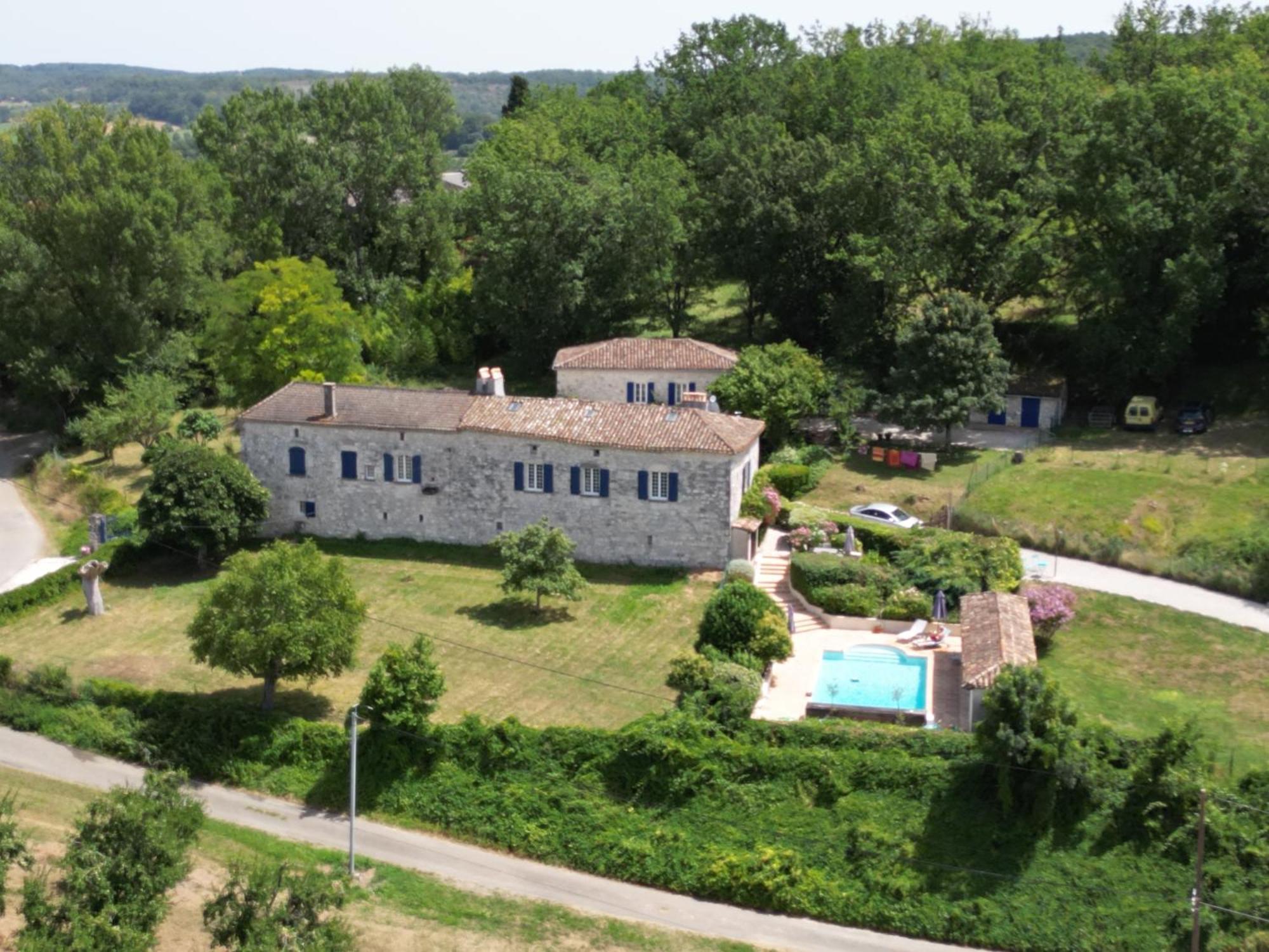 Apartament Bergerie Le Vieux Manoir Valeilles Zewnętrze zdjęcie