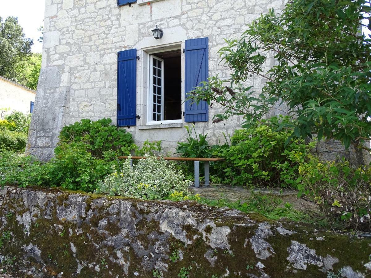 Apartament Bergerie Le Vieux Manoir Valeilles Zewnętrze zdjęcie